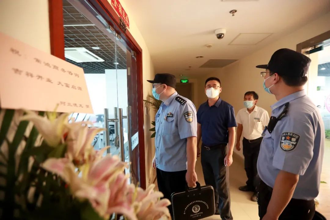 爱游戏官网-夏洛特黄蜂内部会议纪要流出：赛前临场应变，西甲使命明确，资深球员宣示担当的简单介绍-爱游戏官网